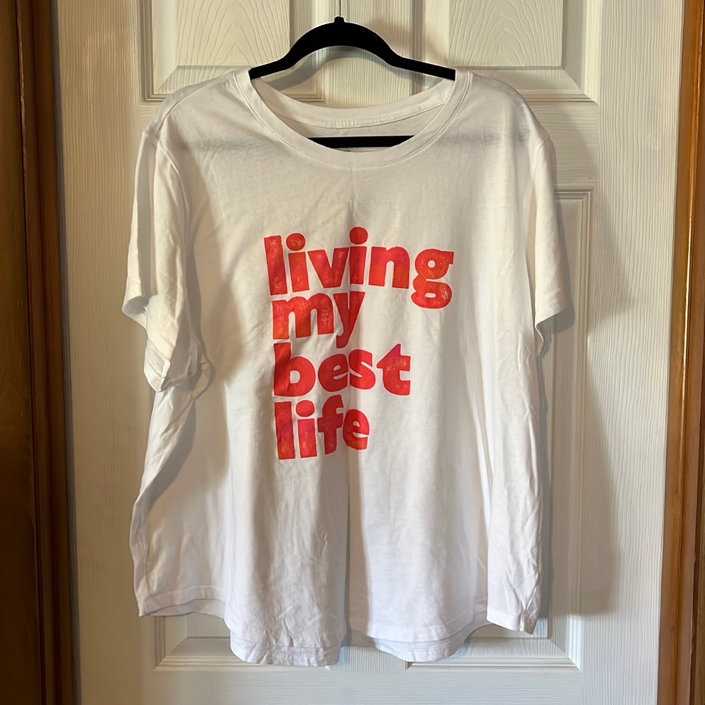 NWOT Old Navy EveryWear Graphic Tee